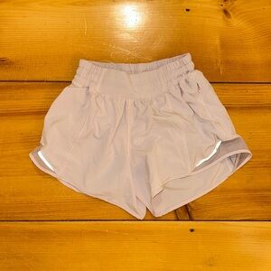 Strawberry Milkshake Lululemon 4 inch Hotty hots
(color no longer sold!)